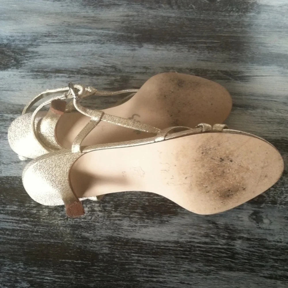 Gold Dressy Kitty Heels 5B